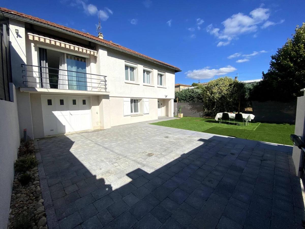 T4 Cosi: Tv Netflix Parking * Montelimar